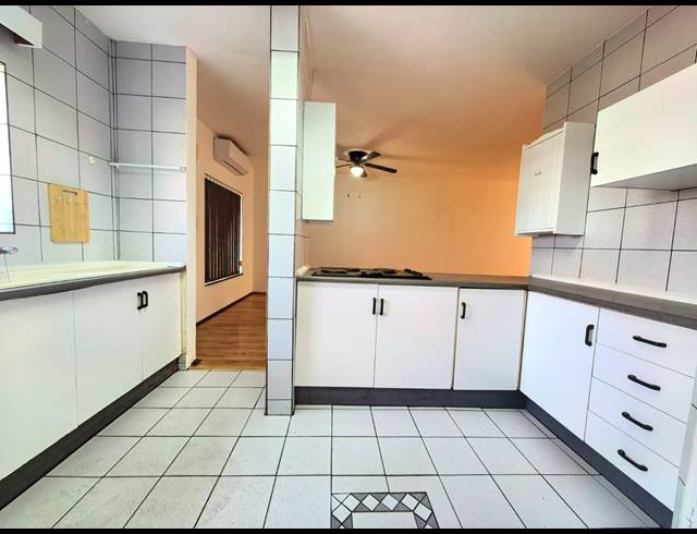 3 BEDROOM TOWNHOUSE FOR SALE IN VAALPARK
